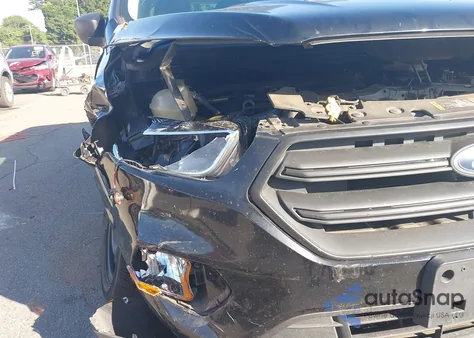 2017 Ford Escape S z USA, uszkodzony, nr VIN 1FMCU0F72HUD48601